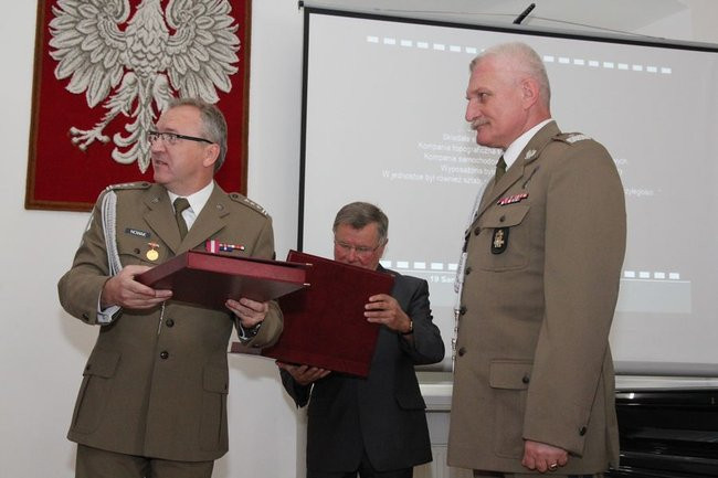 60 lat robią mapy, w piątek dostali sztandar (zdjęcia)