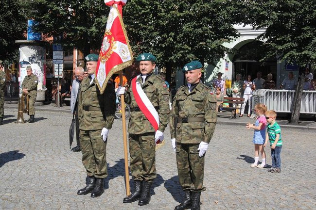 60 lat robią mapy, w piątek dostali sztandar (zdjęcia)