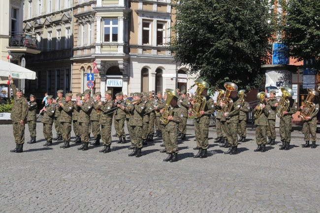 60 lat robią mapy, w piątek dostali sztandar (zdjęcia)