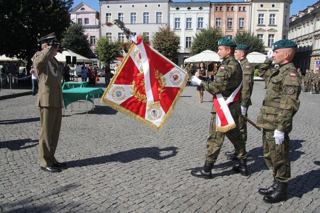 60 lat robią mapy, w piątek dostali sztandar (zdjęcia)