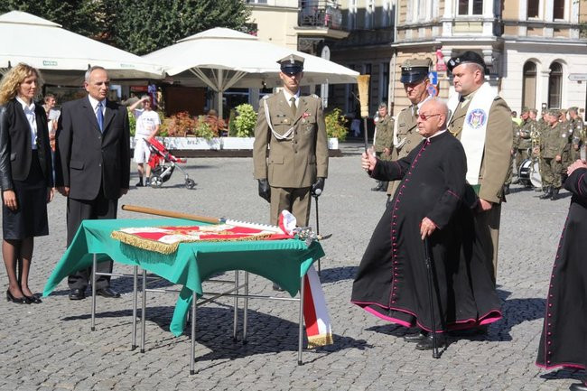 60 lat robią mapy, w piątek dostali sztandar (zdjęcia)