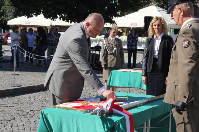 60 lat robią mapy, w piątek dostali sztandar (zdjęcia)