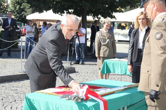 60 lat robią mapy, w piątek dostali sztandar (zdjęcia)