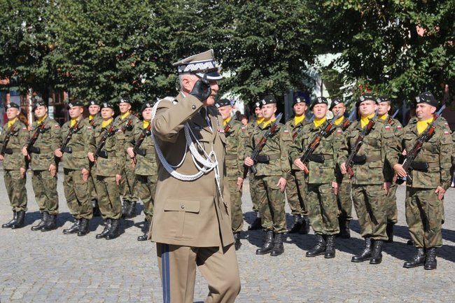 60 lat robią mapy, w piątek dostali sztandar (zdjęcia)
