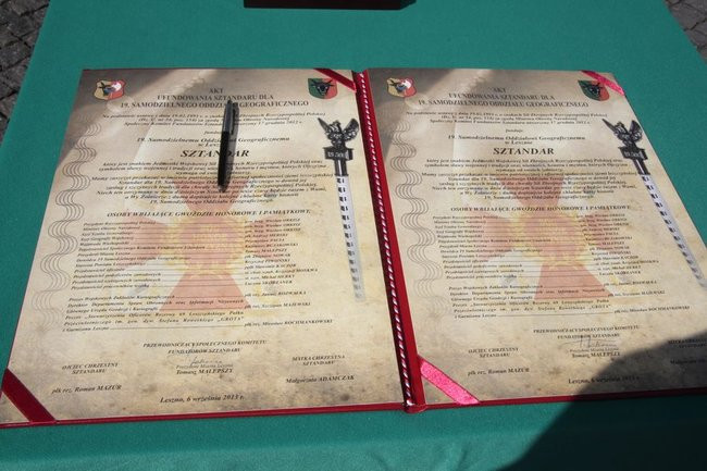 60 lat robią mapy, w piątek dostali sztandar (zdjęcia)