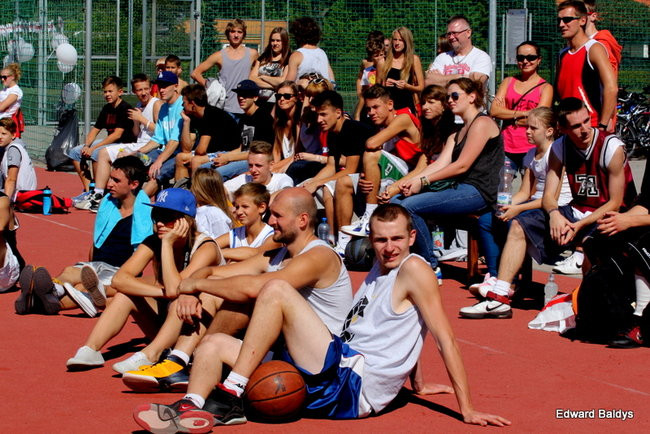 Młodzieżowy streetball pod II LO (zdjęcia)