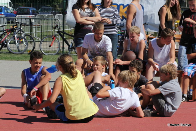 Młodzieżowy streetball pod II LO (zdjęcia)