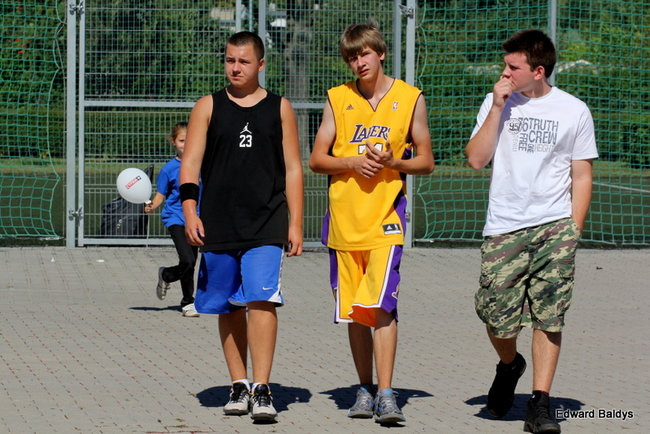 Młodzieżowy streetball pod II LO (zdjęcia)
