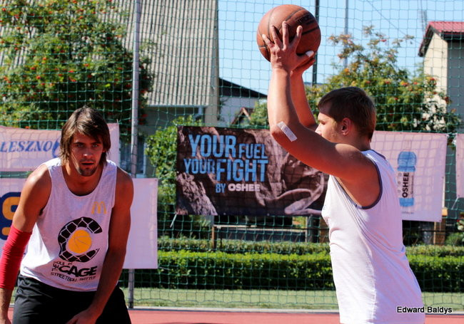 Młodzieżowy streetball pod II LO (zdjęcia)