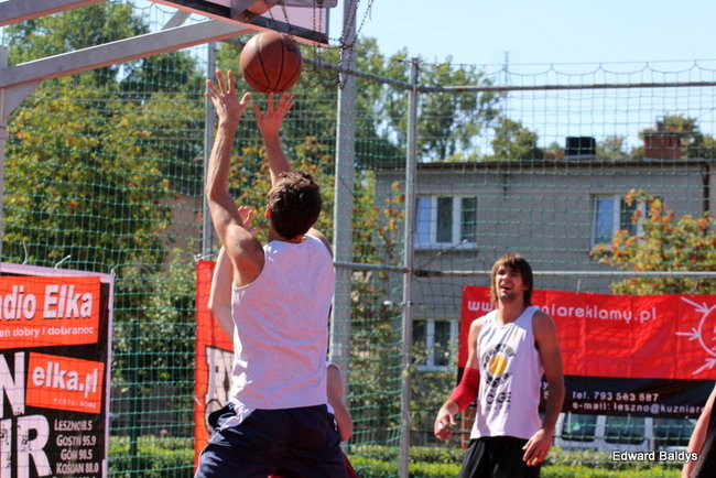 Młodzieżowy streetball pod II LO (zdjęcia)