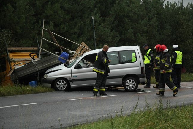 Jedna osoba ciężko ranna (zdjęcia)