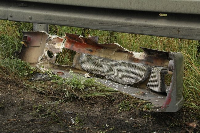 Trzy osoby ranne w wypadku koło Radomicka (zdjęcia, wideo i dźwięk)