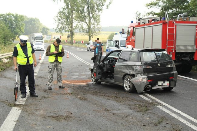 Trzy osoby ranne w wypadku koło Radomicka (zdjęcia, wideo i dźwięk)