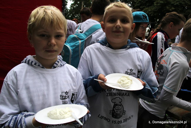 Rowerzyści opanowali park w Lipnie (dźwięk i zdjęcia)