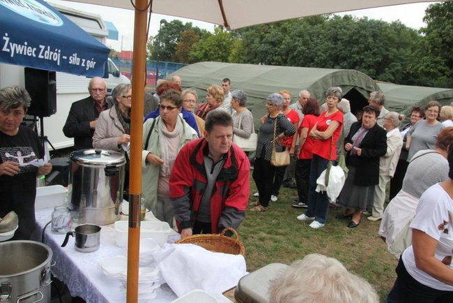 Seniorzy strzelali i rzucali granatami (zdjęcia)