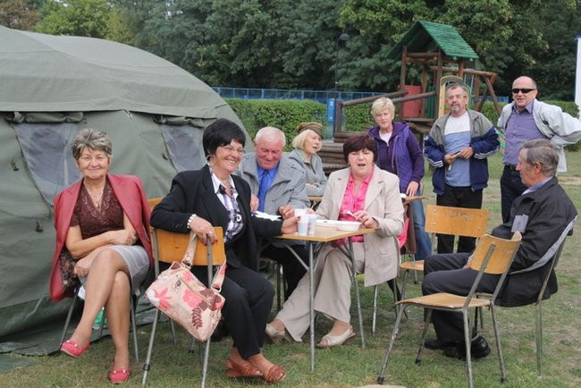 Seniorzy strzelali i rzucali granatami (zdjęcia)