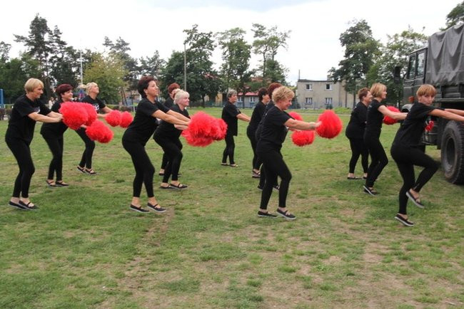 Seniorzy strzelali i rzucali granatami (zdjęcia)