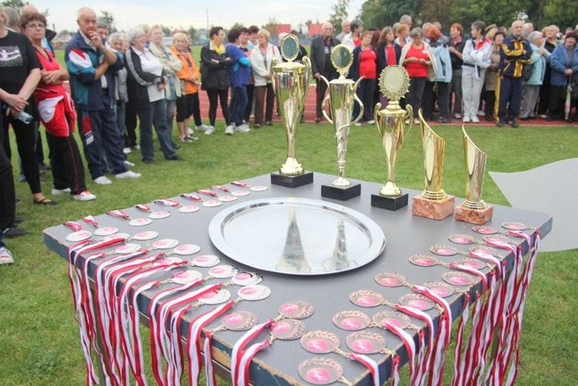 Seniorzy strzelali i rzucali granatami (zdjęcia)