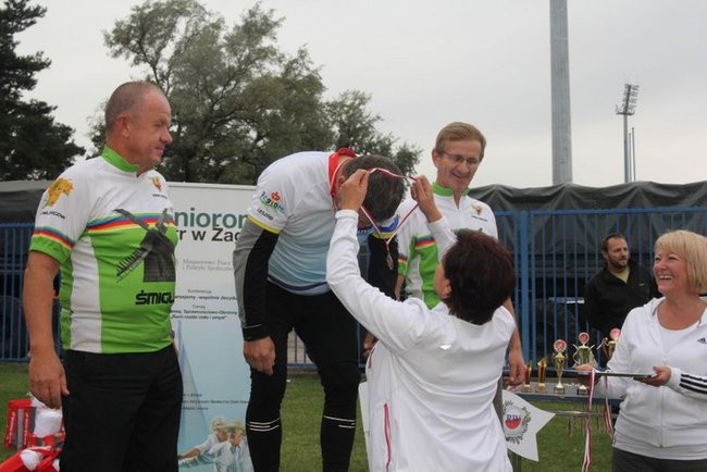 Seniorzy strzelali i rzucali granatami (zdjęcia)