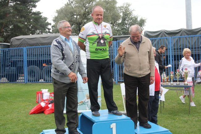 Seniorzy strzelali i rzucali granatami (zdjęcia)