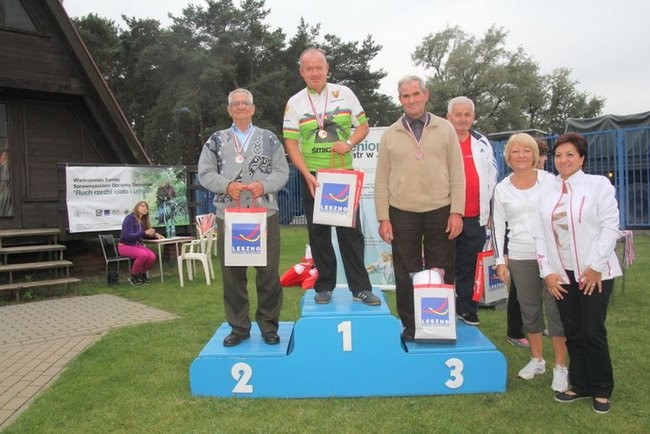 Seniorzy strzelali i rzucali granatami (zdjęcia)