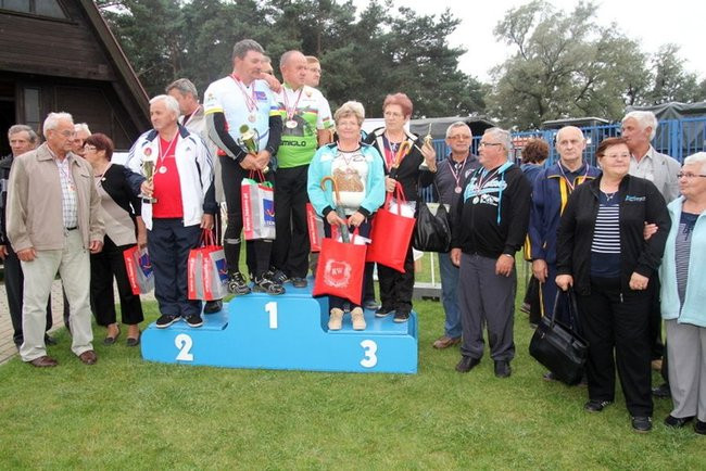 Seniorzy strzelali i rzucali granatami (zdjęcia)