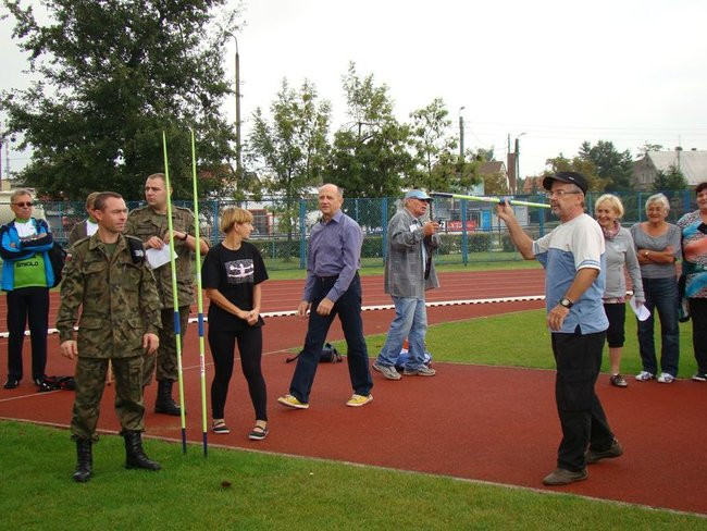 Seniorzy strzelali i rzucali granatami (zdjęcia)