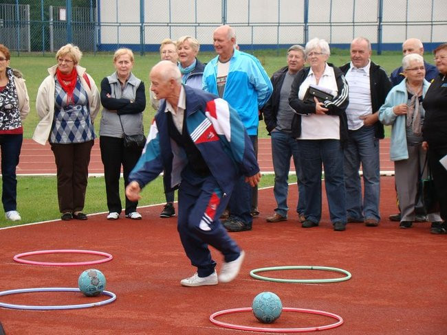 Seniorzy strzelali i rzucali granatami (zdjęcia)