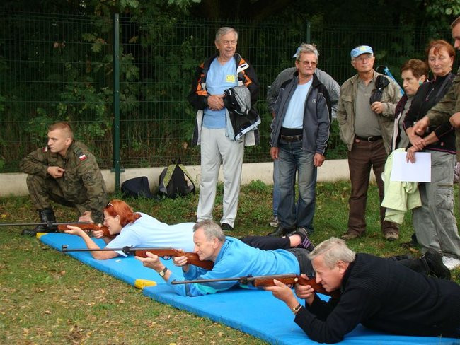 Seniorzy strzelali i rzucali granatami (zdjęcia)