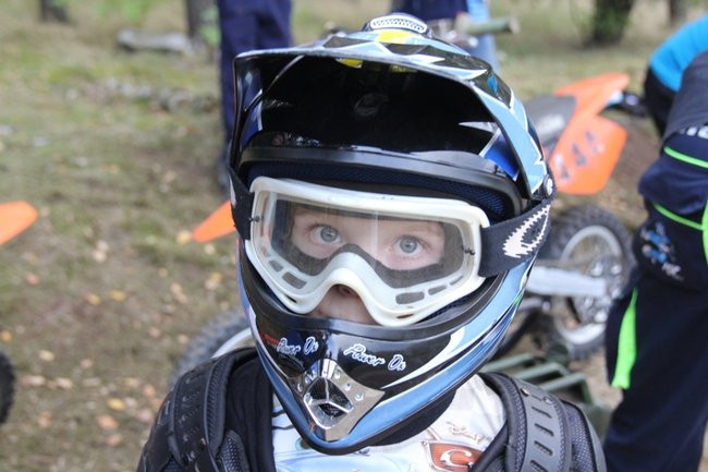 Maluchy na motocrossie (zdjęcia)