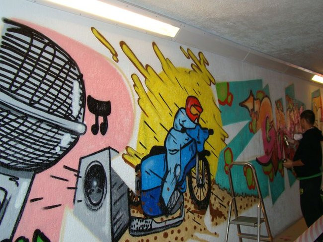 Graficiarze pomalowali przejście podziemne (zdjęcia)