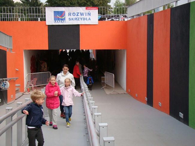 Graficiarze pomalowali przejście podziemne (zdjęcia)