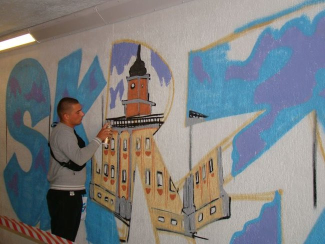 Graficiarze pomalowali przejście podziemne (zdjęcia)