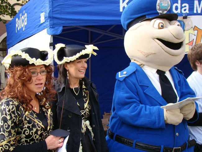 Przedszkolaki opanowały rynek (dużo zdjęć)