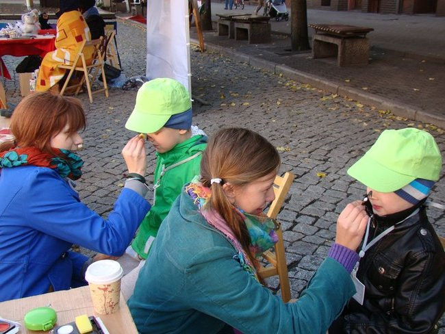 Przedszkolaki opanowały rynek (dużo zdjęć)