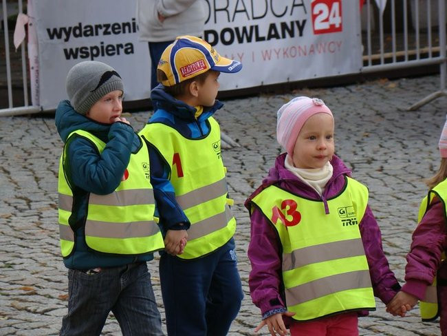 Przedszkolaki opanowały rynek (dużo zdjęć)