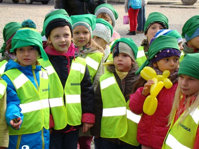 Przedszkolaki opanowały rynek (dużo zdjęć)