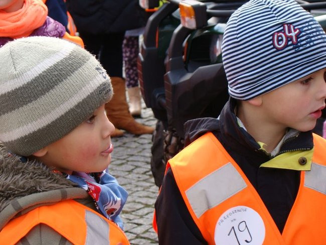 Przedszkolaki opanowały rynek (dużo zdjęć)