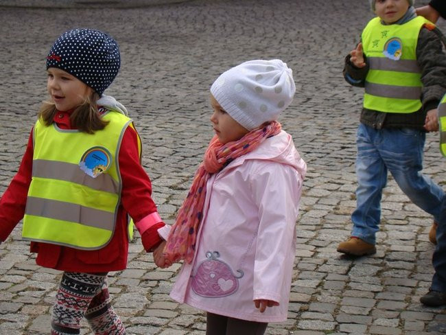 Przedszkolaki opanowały rynek (dużo zdjęć)
