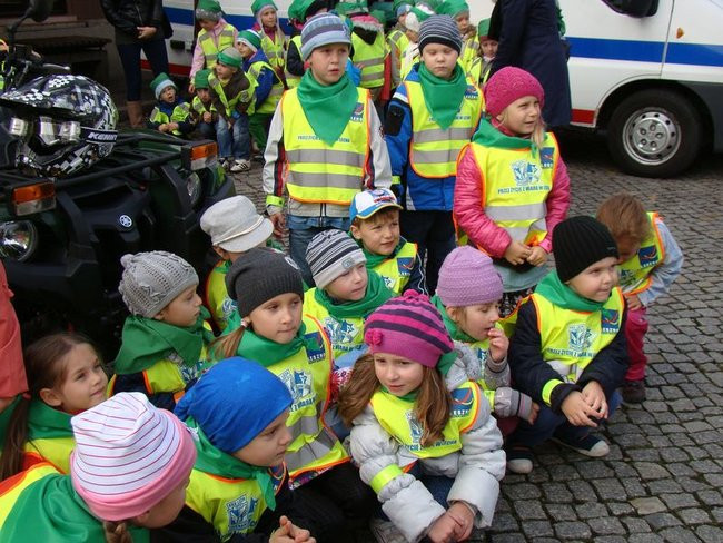 Przedszkolaki opanowały rynek (dużo zdjęć)
