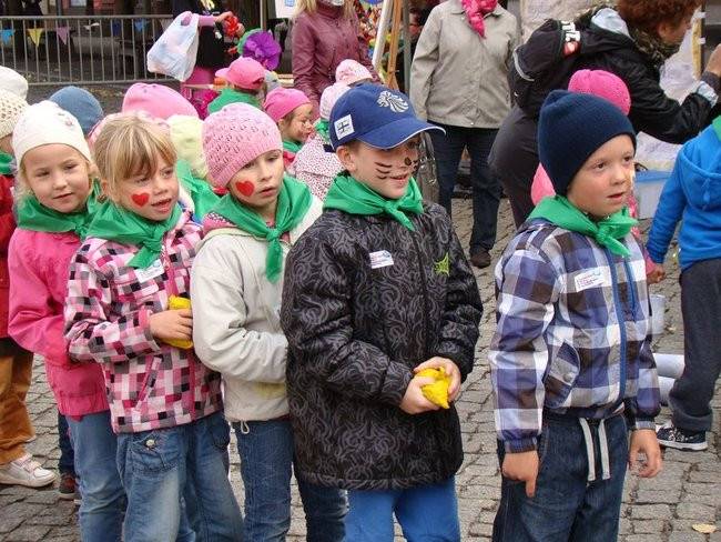 Przedszkolaki opanowały rynek (dużo zdjęć)