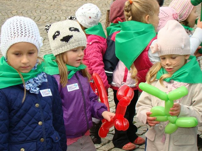 Przedszkolaki opanowały rynek (dużo zdjęć)