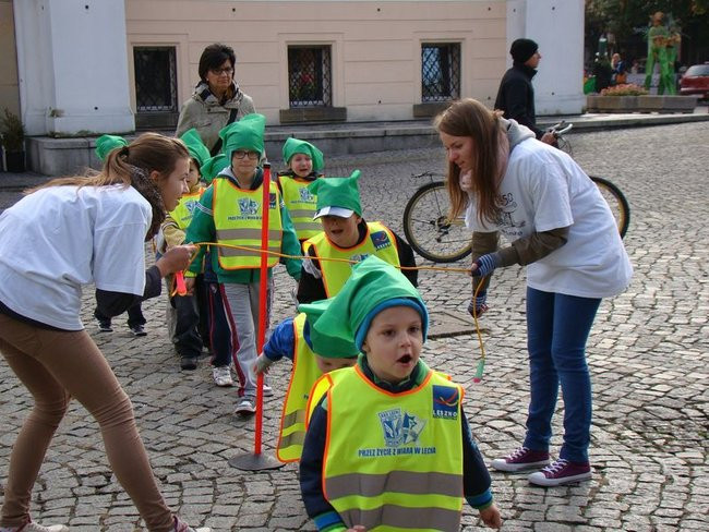 Przedszkolaki opanowały rynek (dużo zdjęć)