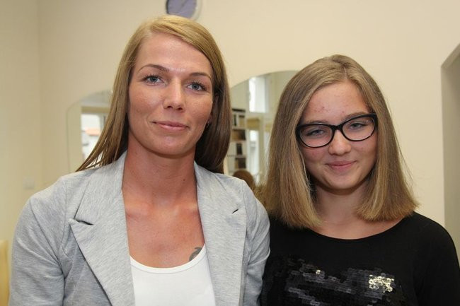 Oddają włosy dla chorych na raka (zdjęcia)