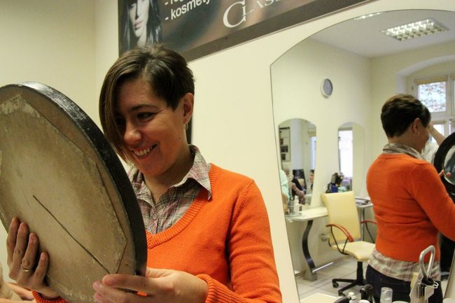 Oddają włosy dla chorych na raka (zdjęcia)