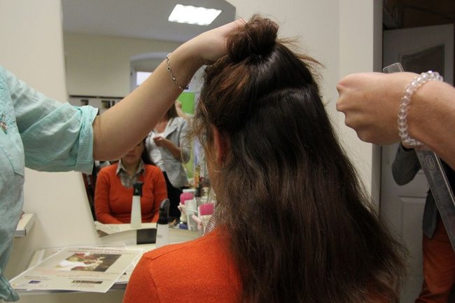 Oddają włosy dla chorych na raka (zdjęcia)