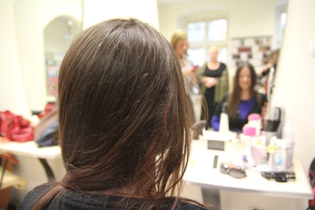 Oddają włosy dla chorych na raka (zdjęcia)