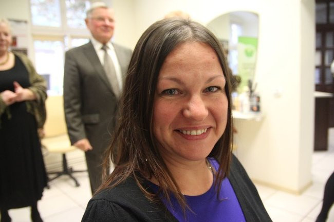 Oddają włosy dla chorych na raka (zdjęcia)