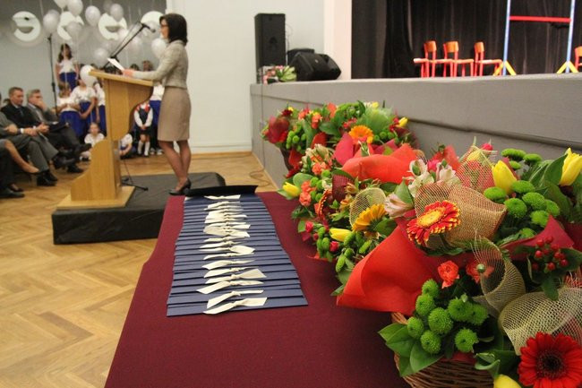 Szkoła Podstawowa nr 10 ma 45 lat (zdjęcia)