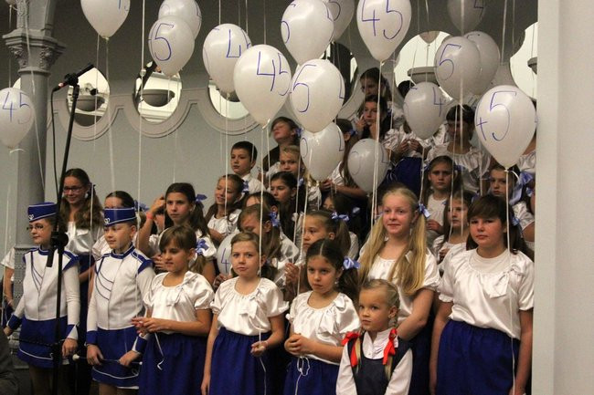 Szkoła Podstawowa nr 10 ma 45 lat (zdjęcia)